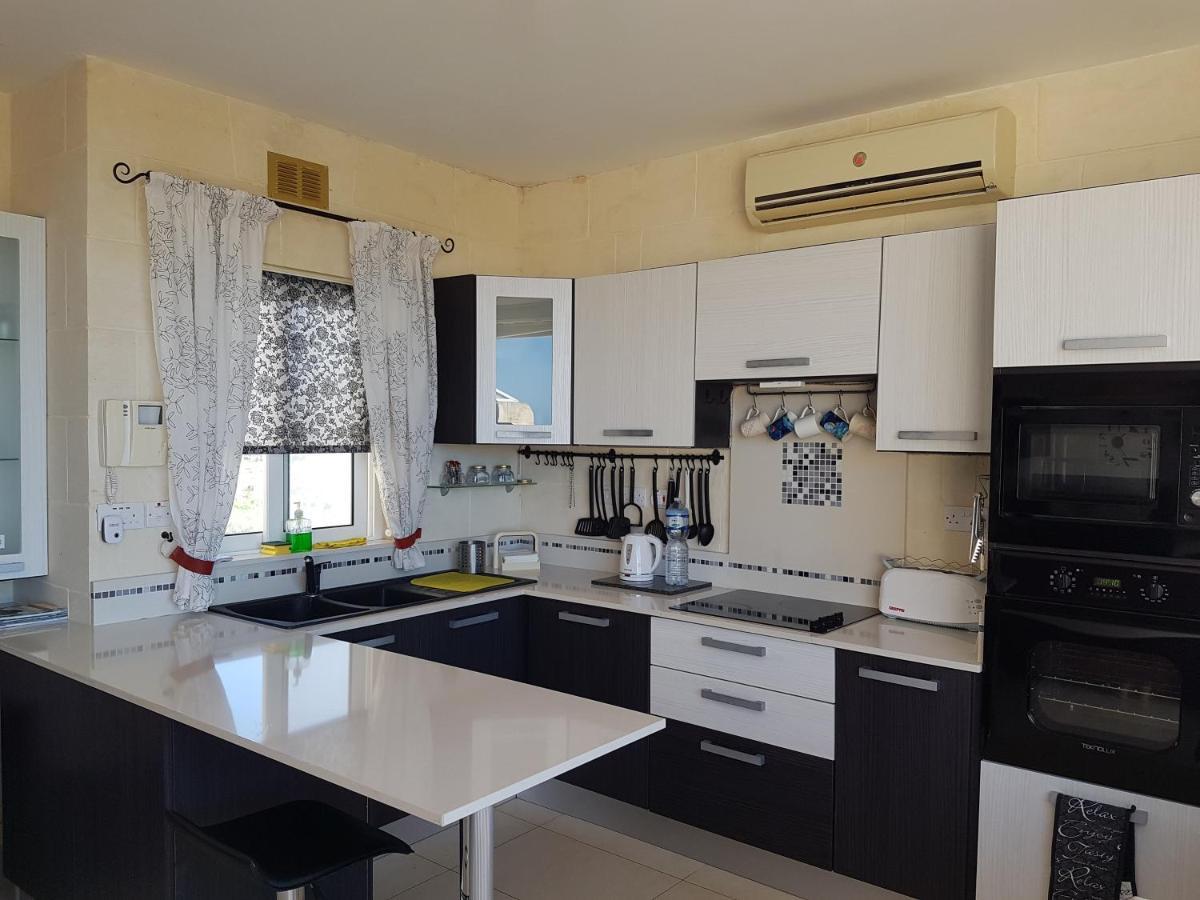 Apartamento Il Bejta Penthouse Qala Exterior foto