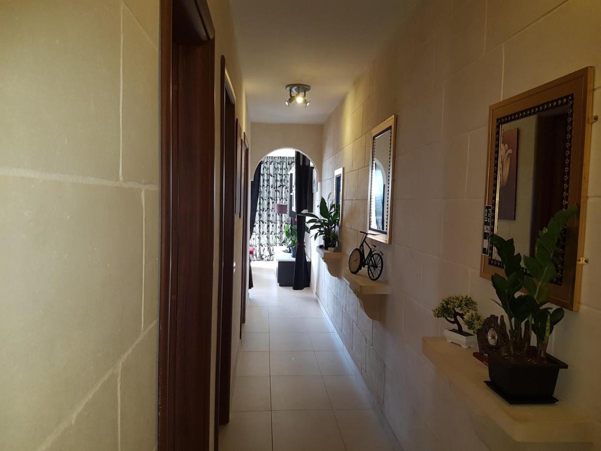 Apartamento Il Bejta Penthouse Qala Exterior foto